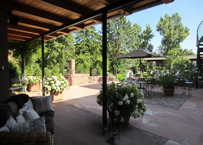 & Restaurant Grenzhof Hotell